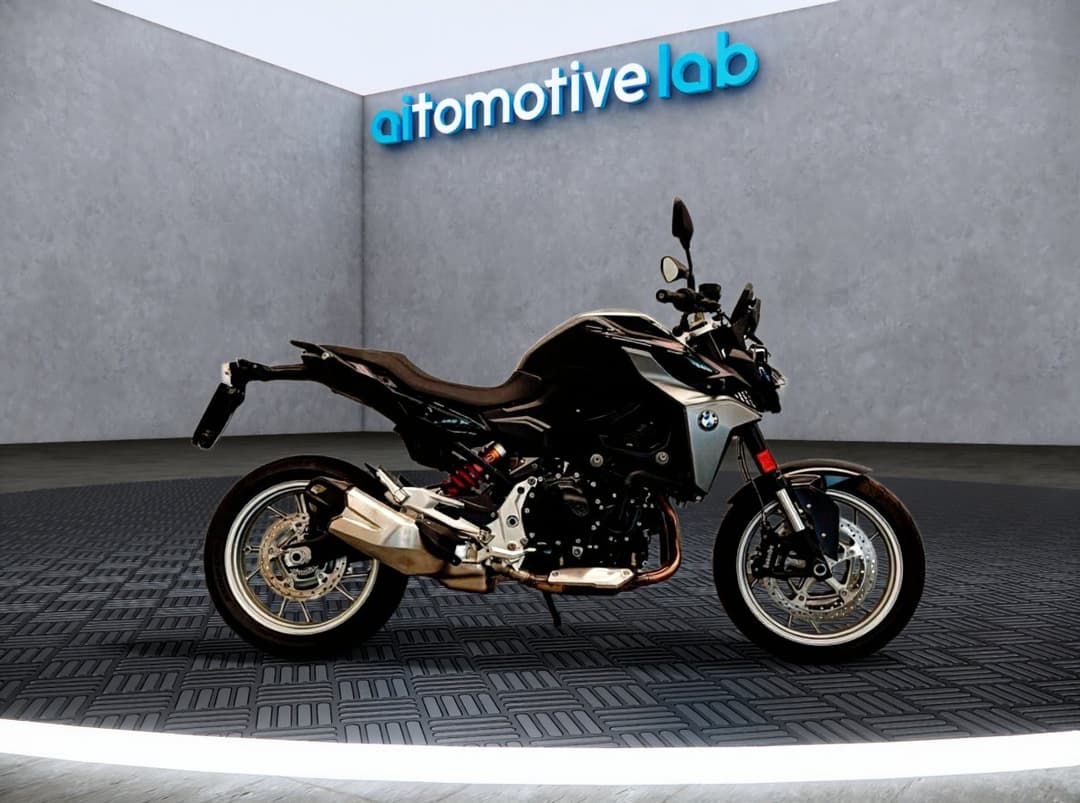 Auto vista laterale - sfondo rimosso